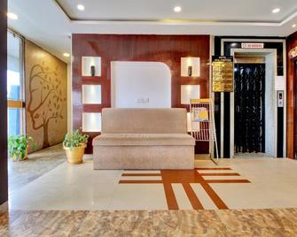Hotel O Jaya Fortune - Guntūr - Lobby