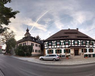 Landhotel Rangau Gasthof & Brennerei - Markt Erlbach - Gebäude