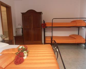 B&B Casa Del Sol - Avetrana - Camera da letto