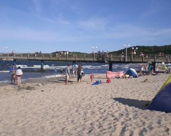 Holiday house Karnin for 1 - 4 persons with 2 bedrooms - Holiday house - Karnin - Strand