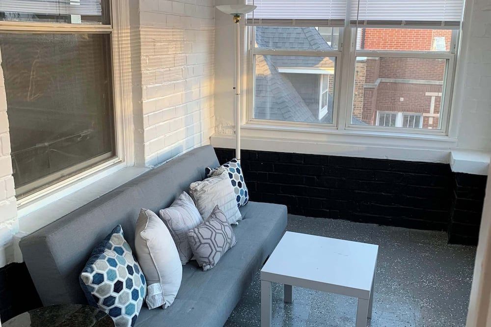 North Chicago Home - Chicago