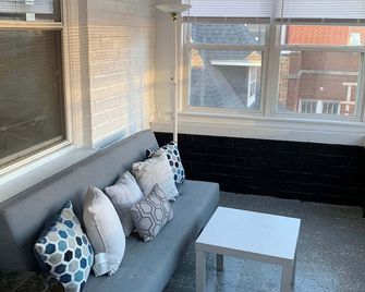 North Chicago Home - Chicago