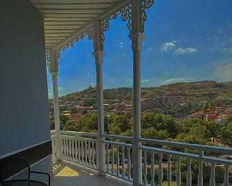 Old Metekhi Hotel - Tiflis - Balkon
