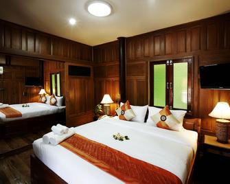 Jaroenrat Resort - Samut Songkhram - Bedroom