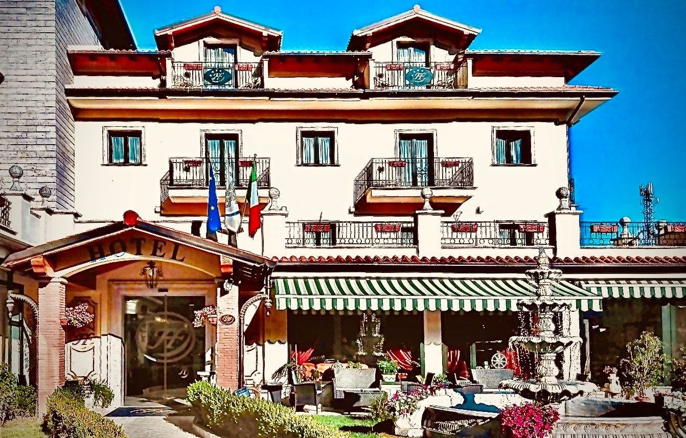 Fashion Hotel - Valmontone - Будівля