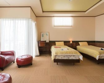 Auberge Bonne Chere Raout - Onna - Bedroom