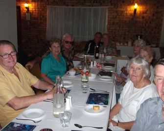 Hilldrop Motor Inn - Grafton - Restaurang