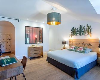 Le 49 Côté Parc & Spa - Menétru-le-Vignoble - Schlafzimmer