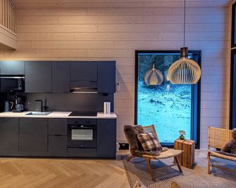 Riekko Lodge - Äkäslompolo