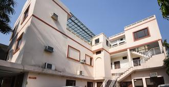 Oyo 9727 Hotel Welcome Inn 2 - Amritsar
