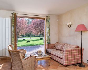 Country Cottage / Gite - La Bussiere - La Bussière - Sala de estar