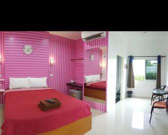 The Aam Resort Bang Sa-Re - Sattahip