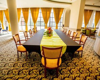 Hotel Dann Carlton Cali - Cali - Restaurant