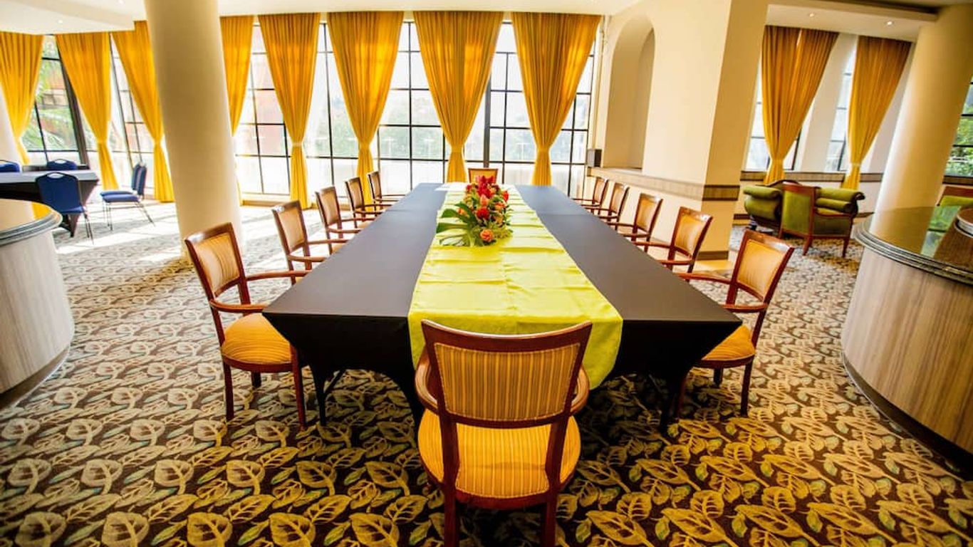 Dann Carlton Cali Hotel