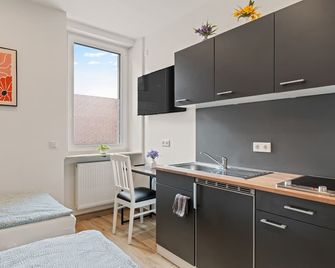 Family and Friends Haßloch - Hassloch - Kitchen