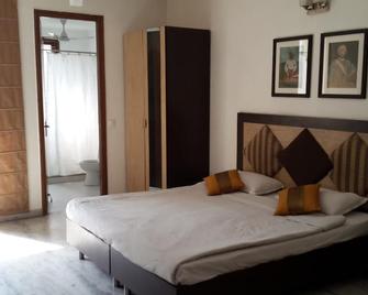 East End Retreat - New Delhi - Bedroom