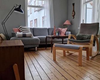 Landakot The Perfect Getaway by StayNorth - Siglufjordur - Living room