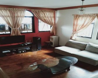 Villa Kota Bunga Vinca - Cianjur - Living room