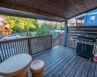 Surf Haven - Cabin in Ucluelet - Sleeps 5 - Ucluelet - Balcon