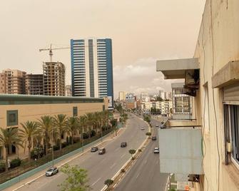 Never give up - Oran