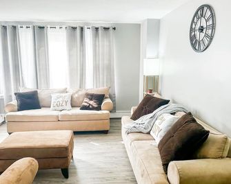 Cozy 2bedroom apartment in quiet Philadelphia neighborhood with Wifi & amenities - Philadelphie - Salon