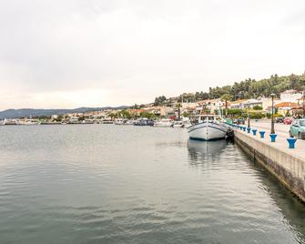 Mina-Maria Apartments - Nea Skioni