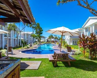 Mont Ararat Alto da Pitinga - Rede Tonziro - Porto Seguro - Pool