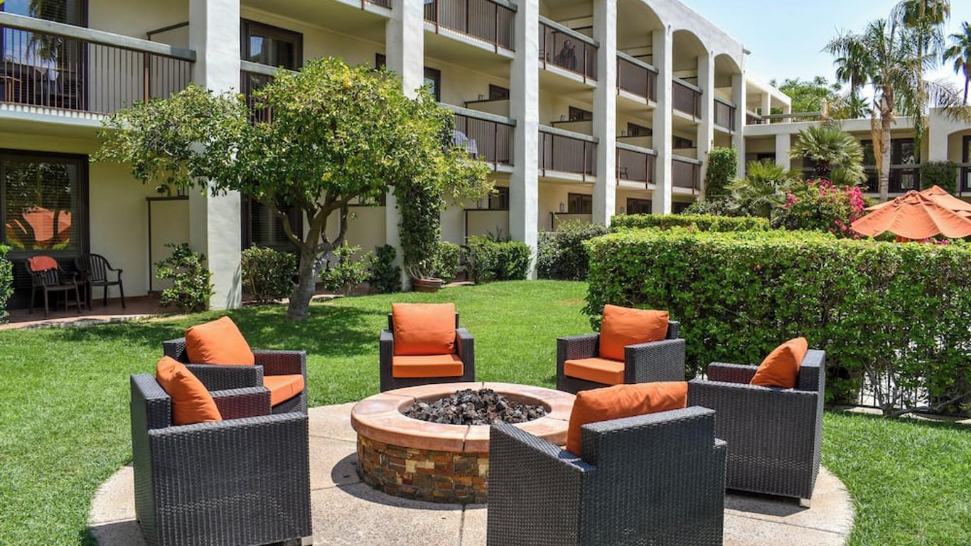 Palm Mountain Resort & Spa