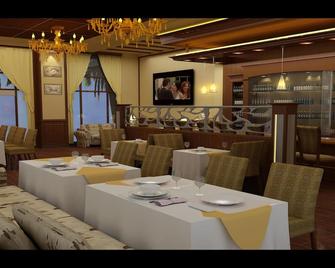 Ambrosia Sarovar Portico - Bahādrābād - Restaurante