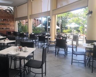 The Riverside Hotel - Durban - Restaurant