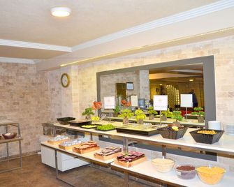 Elite Hotel City Center Corlu Bed and Breakfast - Çorlu - Buffet