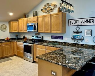 Top Mast Resort - North Truro - Keuken