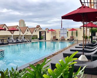 Golden Sea Pattaya - Sha Extra Plus - Pattaya - Piscina