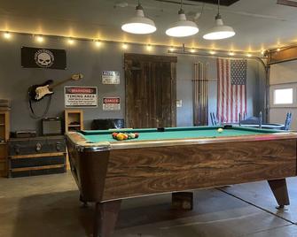 Man Cave Meets She Shed… In Historic Downtown Abilene. - Абілін