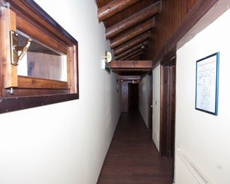 Club Esse Pila 2000 - Pila - Hallway