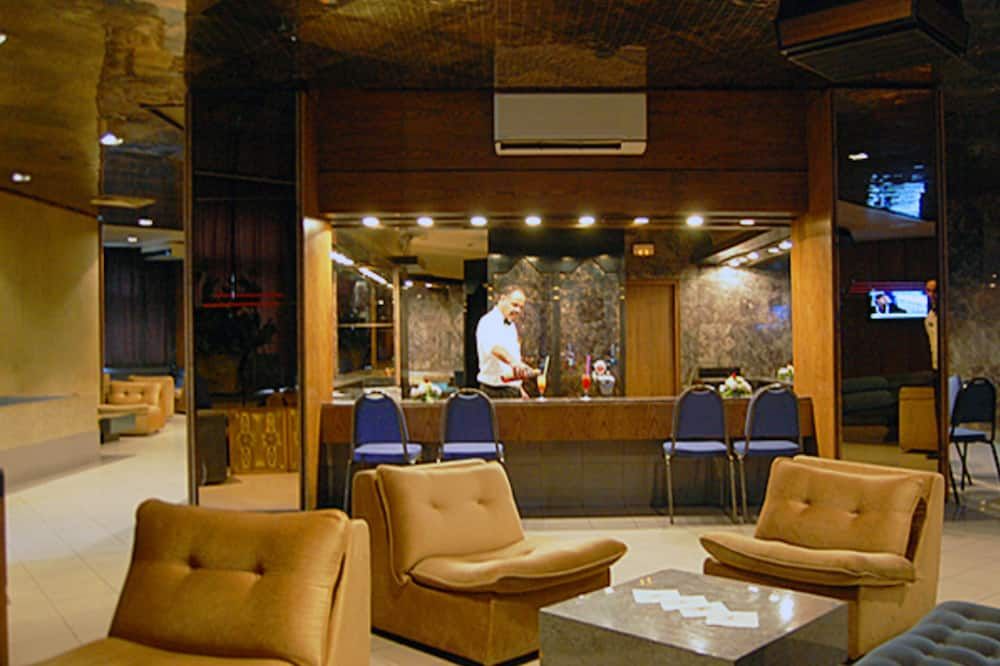 Hotel Diplomat thumbnail 3