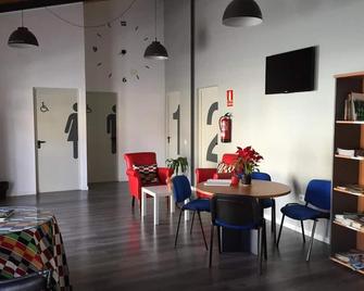 Hostel Cañaveral - Cañaveral - Comedor