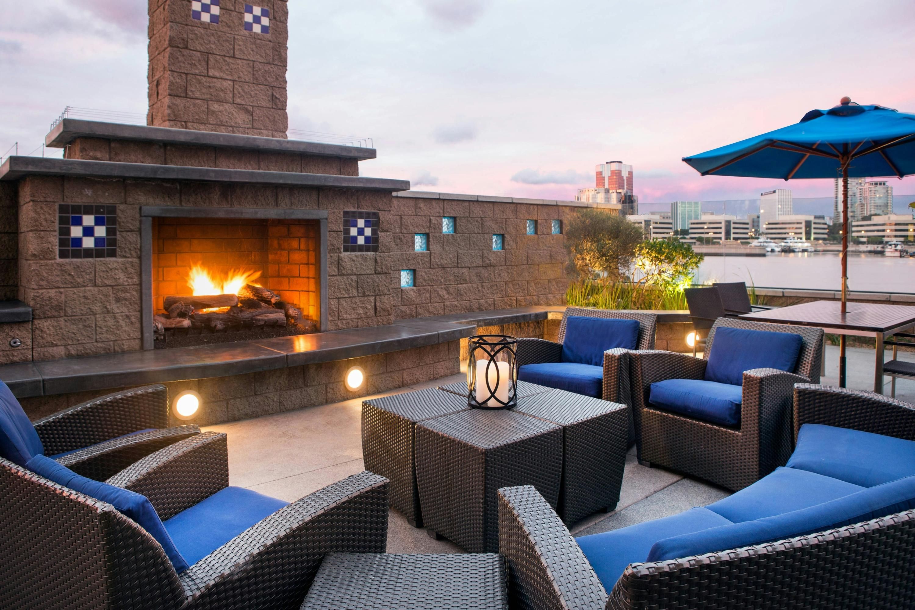 Residence Inn by Marriott Long Beach Downtown - לונג ביץ' - מרפסת