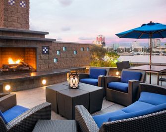 Residence Inn by Marriott Long Beach Downtown - Long Beach - Balcon
