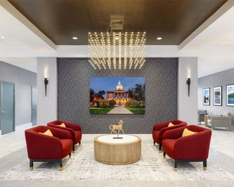 DoubleTree by Hilton Concord Downtown - Concord - Lobby
