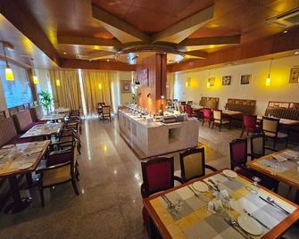 Safeer International Hotel - Muscat - Restaurant