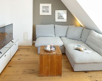 Westhof - List - Living room