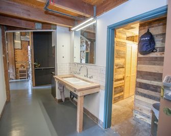 Podshare Dtla - Los Angeles - Bathroom