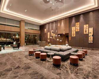 The Leela Ambience Convention Hotel Delhi - ניו דלהי - לובי