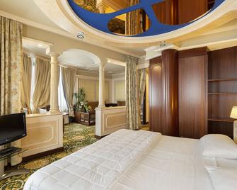 Dreamhotel - Montano Lucino - Camera da letto