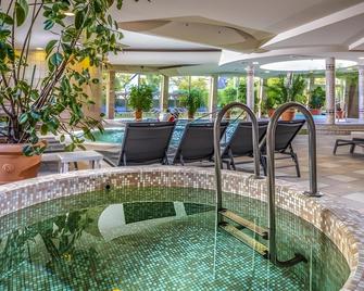 Residence Hotel Balaton - Siófok - Pool