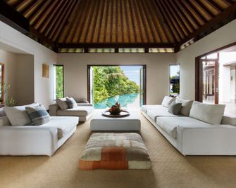 The Ungasan Clifftop Resort - South Kuta - טרקלין