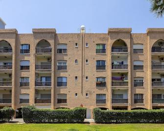 Castle Holiday Apartments (Adults Only) - Λεμεσός - Κτίριο