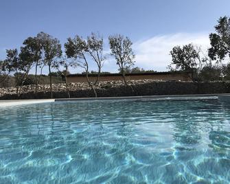 Villa Louise - Bonifacio - Basen