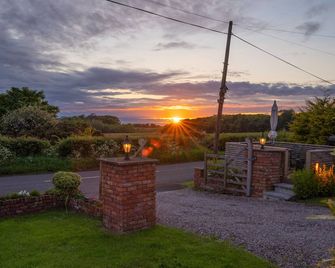 Rest a While - Bushmills - Outdoors view
